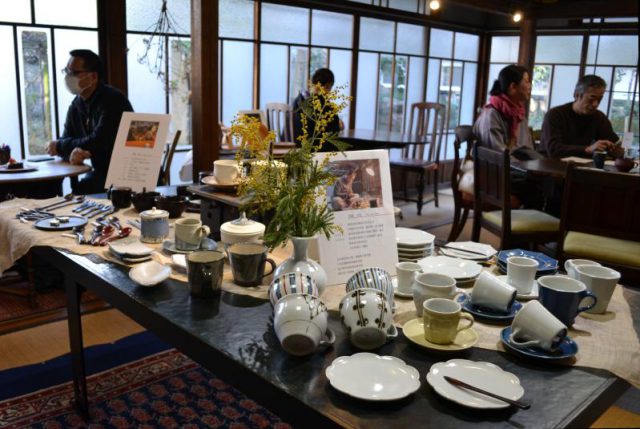 10人の作家の器と、日替わりのコーヒーが楽しめる「巡るこ~ひ~展4」
