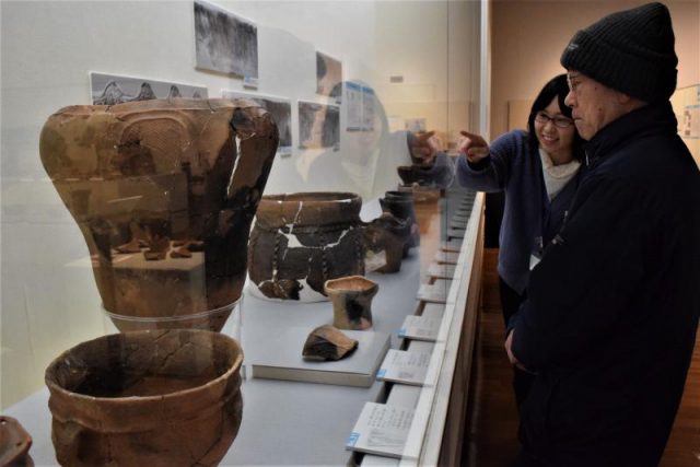 土器などの特徴から当時の文化交流の様子が分かる企画展「縄文クロスロード・槻沢」