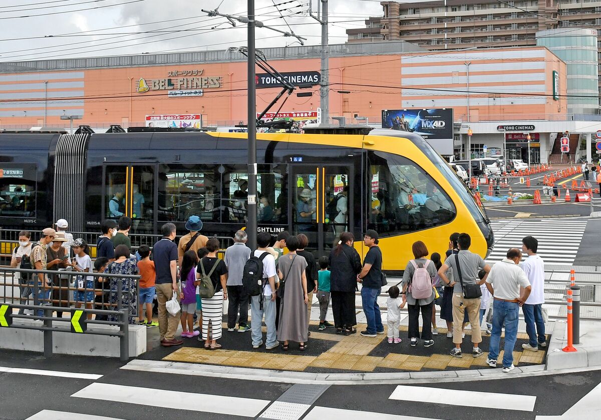 想定以上？混雑で１時間の遅れも 栃木・宇都宮で開業した路面電車ＬＲＴに人、人、人… – きたかんナビ - きたかんナビ